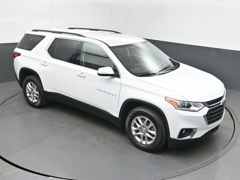 Used 2020 Chevrolet Traverse LT image 31