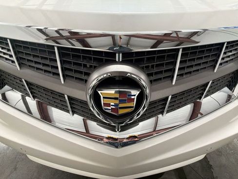 Used 2011 Cadillac SRX Luxury FWD image 30