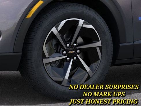 New 2026 Chevrolet Equinox EV LT w/ LPO, All-Weather Mat Package image 9