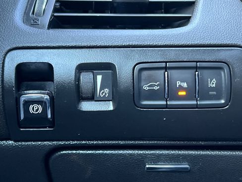 Used 2014 Chevrolet Impala LT w/ Convenience Package FWD image 28