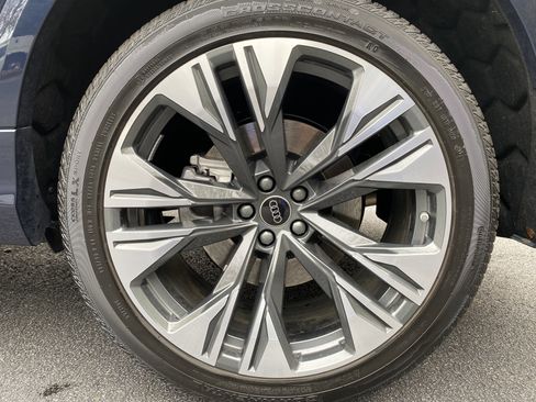 Used 2025 Audi Q8 Premium Plus image 39