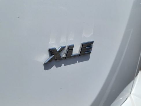 Used 2016 Toyota RAV4 XLE FWD image 25