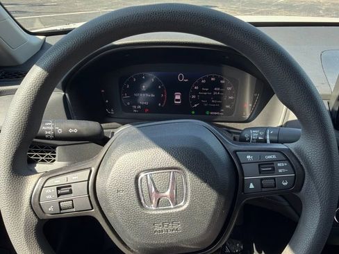 Certified 2025 Honda Accord LX image 15