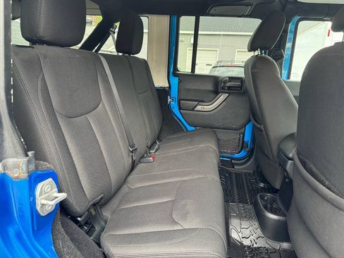 Used 2016 Jeep Wrangler Unlimited Sport w/ Quick Order Package 24S AWD/4WD image 23