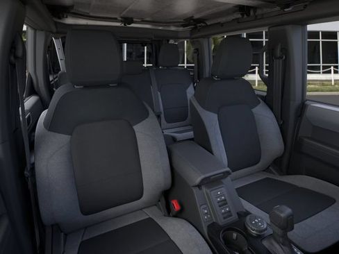 New 2026 Ford Bronco 4-Door AWD/4WD image 10