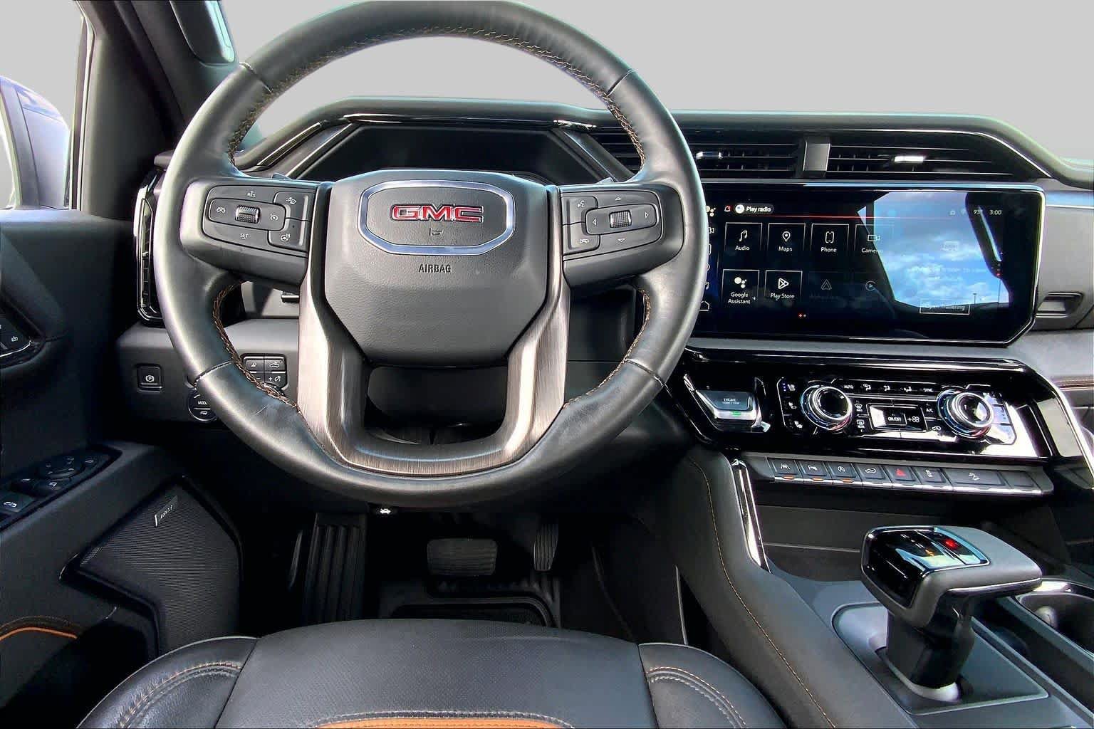 Used 2024 GMC Sierra 1500 AT4 w/ Technology Package AWD/4WD image 6