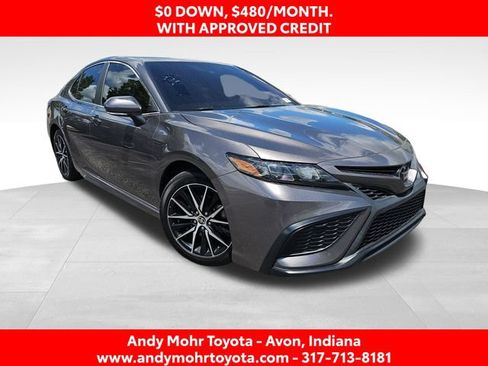 Used 2024 Toyota Camry SE w/ Cold Weather Package FWD image 1