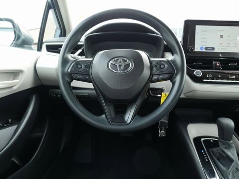 Used 2024 Toyota Corolla LE image 18