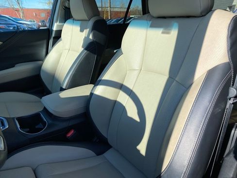 Used 2020 Subaru Outback Limited XT image 23