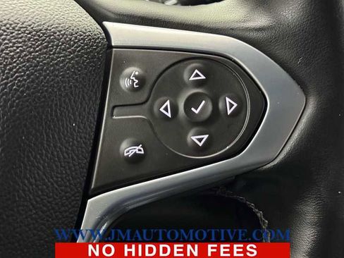Used 2024 Chevrolet Traverse RS AWD/4WD image 44