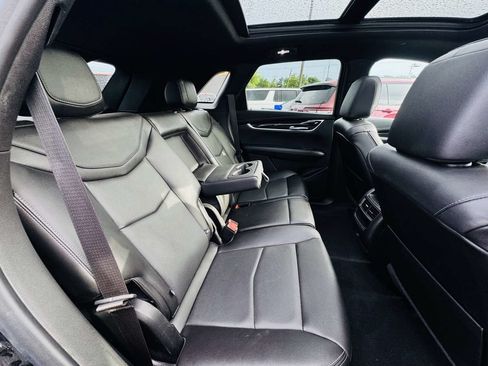 Used 2021 Cadillac XT5 Premium Luxury FWD image 14