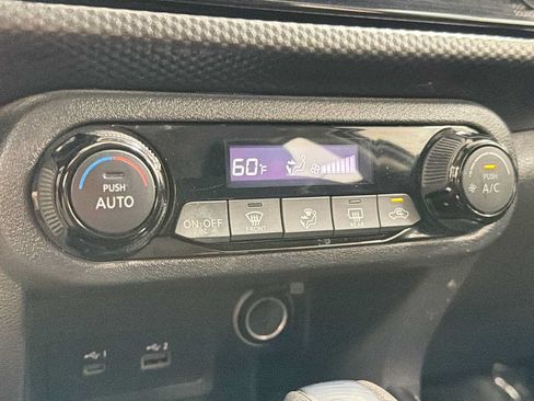 Used 2021 Nissan Kicks SV FWD image 20