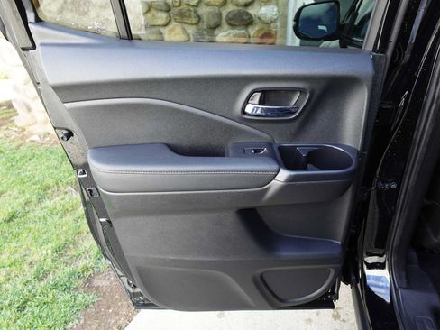Used 2023 Honda Ridgeline RTL image 24