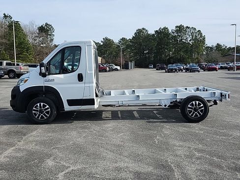 Used 2024 RAM ProMaster 3500 w/ Quick Order Package 22G SLT FWD image 11
