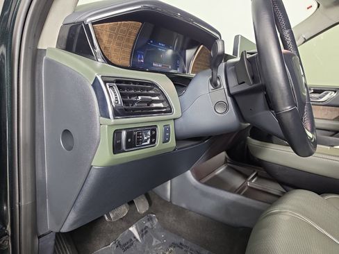 Used 2024 Lincoln Navigator L Black Label AWD/4WD image 19