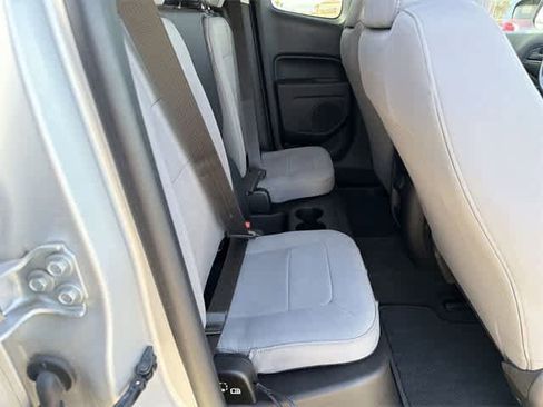 Used 2018 Chevrolet Colorado W/T image 21