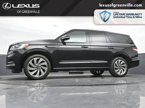 Used 2022 Lincoln Navigator Reserve AWD/4WD image 41