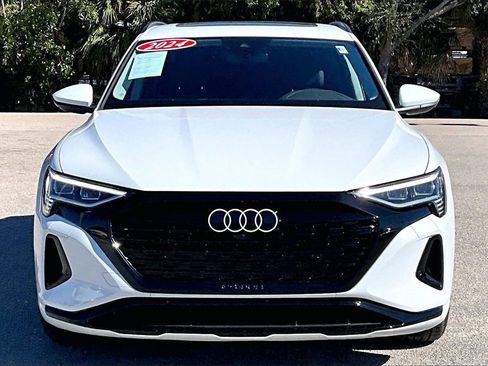 Certified 2024 Audi Q8 e-tron Premium image 10