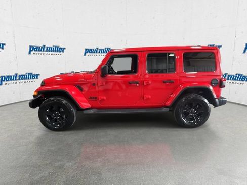 Used 2021 Jeep Wrangler Unlimited Sahara AWD/4WD image 10