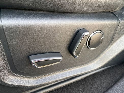 Used 2019 Ford F250 Lariat w/ Lariat Ultimate Package image 11