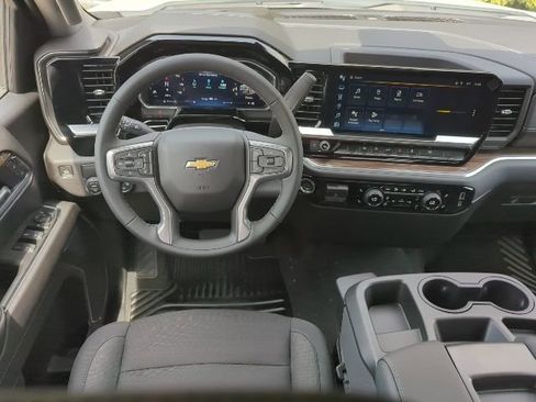 New 2026 Chevrolet Silverado 1500 LT image 4
