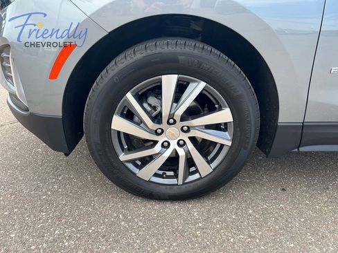 Certified 2024 Chevrolet Equinox LT AWD/4WD image 11