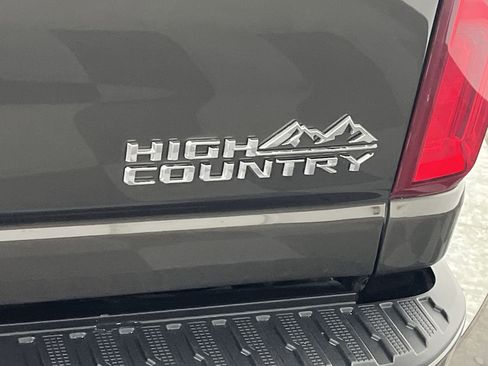 Used 2022 Chevrolet Silverado 3500 High Country image 36