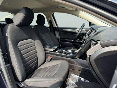 Used 2020 Ford Fusion SE image 41