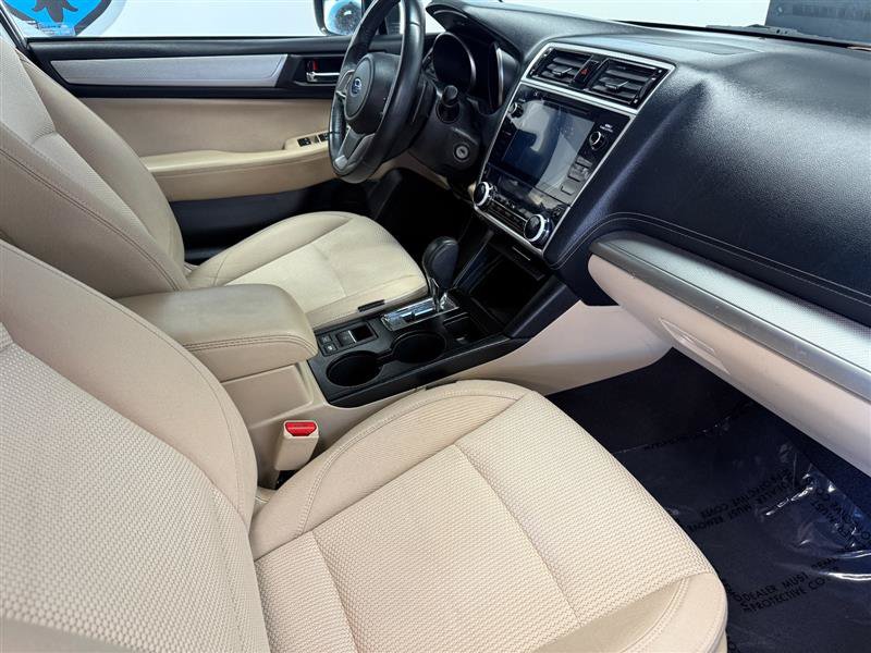 Used 2013 Subaru Outback 3.6R Limited w/ Moonroof Pkg AWD/4WD image 8