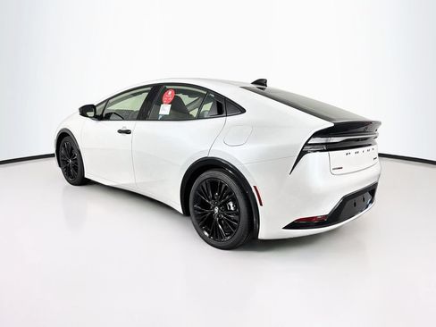New 2027 Toyota Prius Plug-In Hybrid FWD image 6