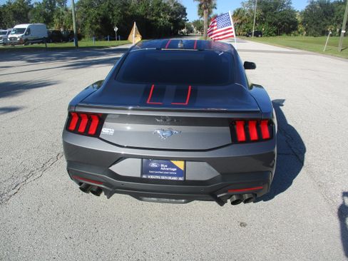 Certified 2024 Ford Mustang Premium image 6