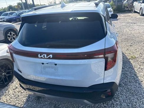 Used 2025 Kia Seltos S FWD image 8