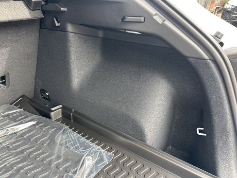 New 2025 Audi Q3 2.0T Premium image 32