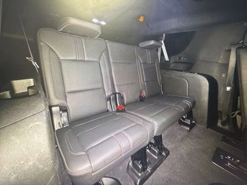 Used 2022 Chevrolet Suburban RST w/ Luxury Package image 11