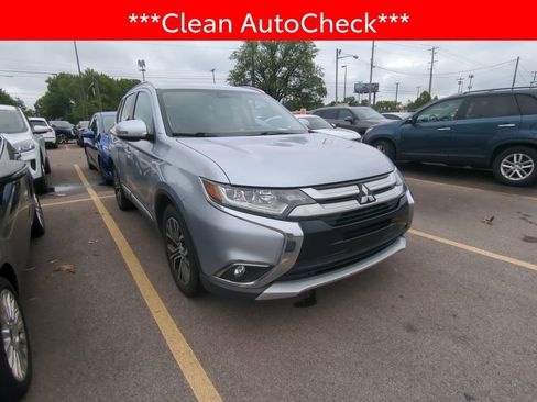 Used 2016 Mitsubishi Outlander GT AWD/4WD image 3
