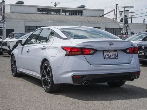Certified 2023 Nissan Altima 2.5 SR FWD image 6