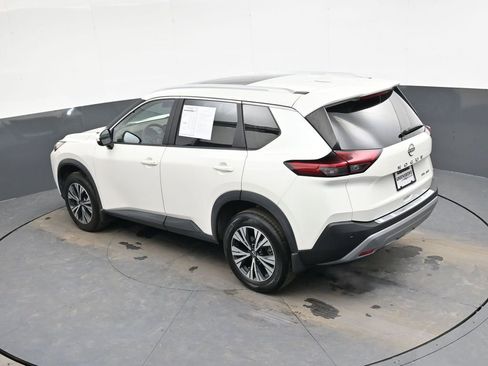 Used 2023 Nissan Rogue SV w/ SV Premium Package image 30