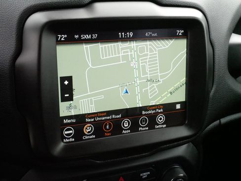 Used 2022 Jeep Renegade Latitude image 22