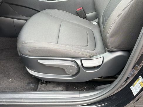 New 2026 Hyundai Tucson SE FWD image 11