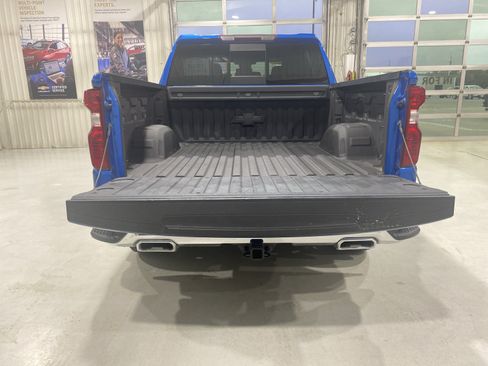 Used 2023 Chevrolet Silverado 1500 LT AWD/4WD image 14