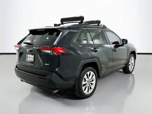 Used 2024 Toyota RAV4 XLE Premium image 7