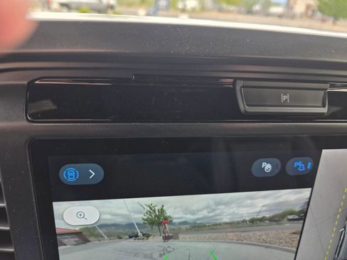 Used 2025 Ford F150 Lariat AWD/4WD image 44