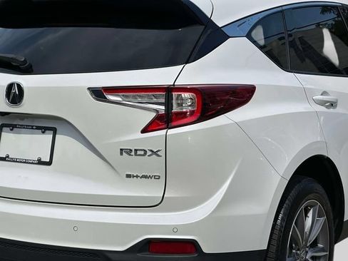 Used 2024 Acura RDX SH-AWD w/ Technology Package image 11