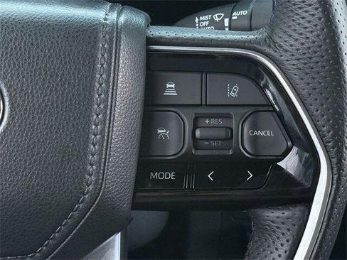 Used 2022 Toyota Tundra Platinum image 14