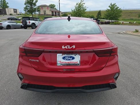 Used 2024 Kia Forte LXS FWD image 4