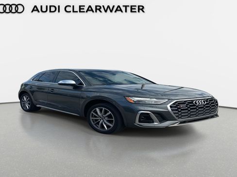Used 2023 Audi SQ5 Premium Plus w/ Premium Plus Package image 1