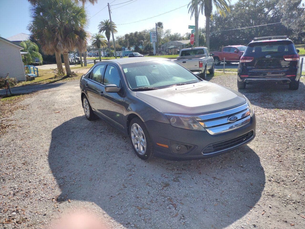 Used 2011 Ford Fusion SE w/ 201A Rapid Spec Order Code FWD image 1