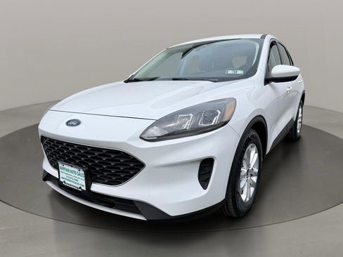 Used 2021 Ford Escape SE FWD image 3