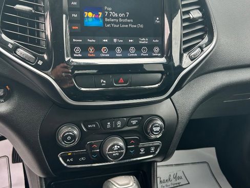 Used 2020 Jeep Cherokee Limited AWD/4WD image 8