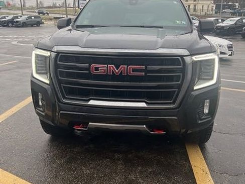 Used 2022 GMC Yukon XL AT4 w/ Max Trailering Package image 5